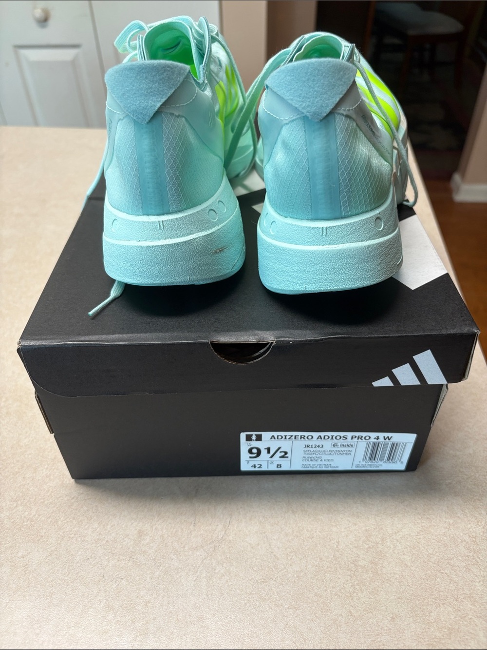 Adidas Adizero Adios Pro 4 - Picture 2 of 4
